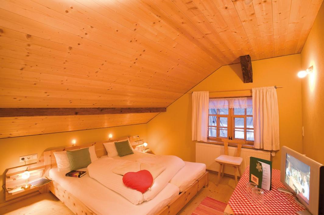 Naze'S Hus Mellau Hotell Eksteriør bilde