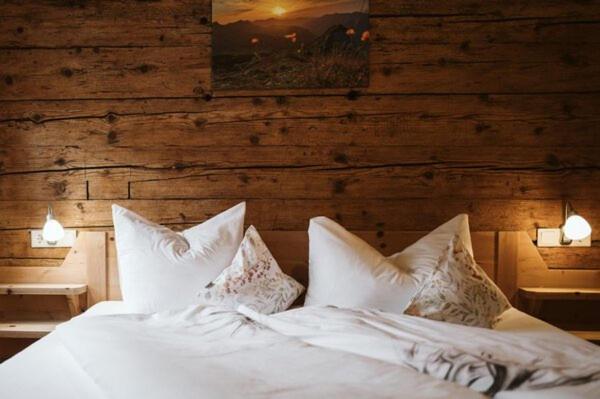 Naze'S Hus Mellau Hotell Eksteriør bilde