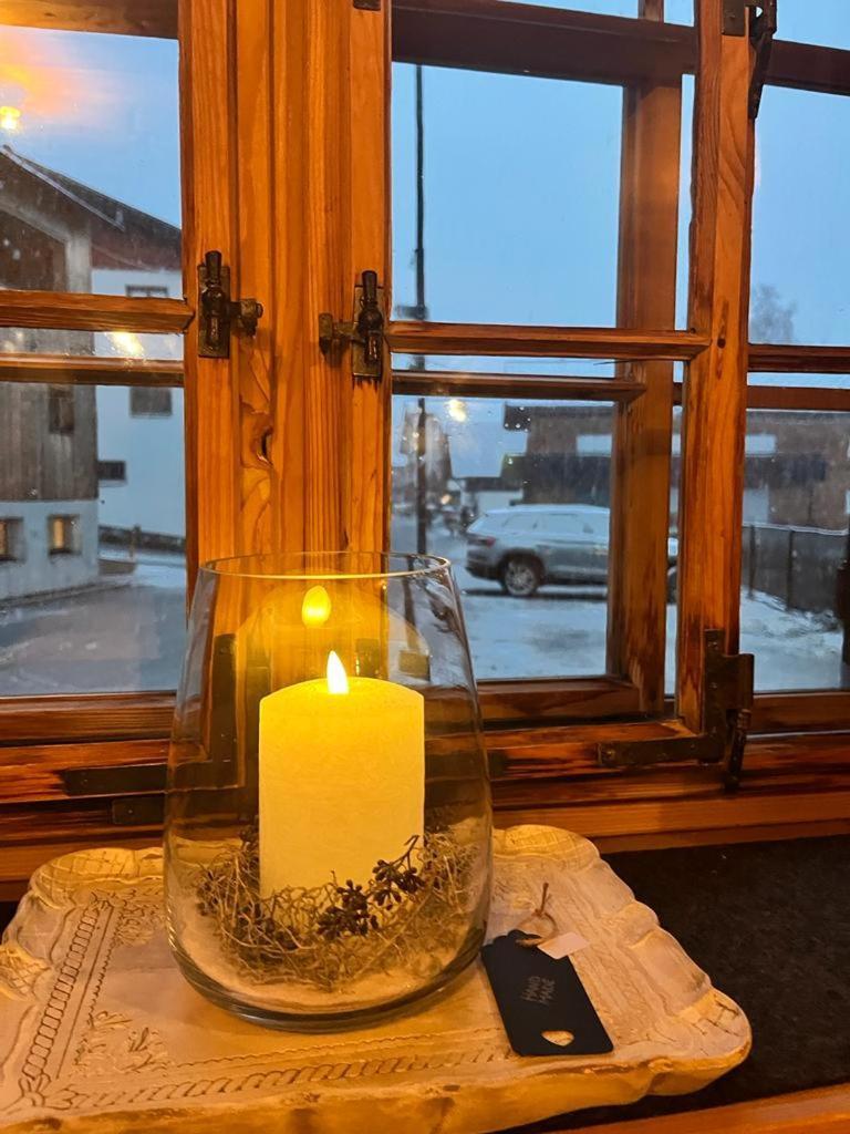 Naze'S Hus Mellau Hotell Eksteriør bilde